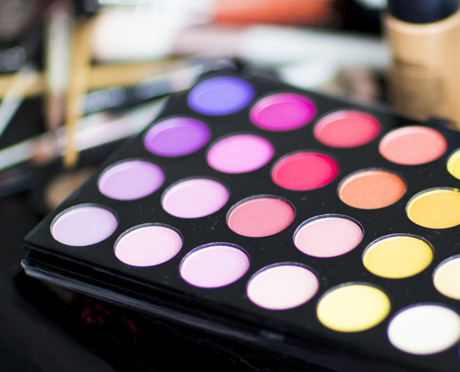 Ways Of Reusing Old Eye Shadow In Different Way In Hindi ways of