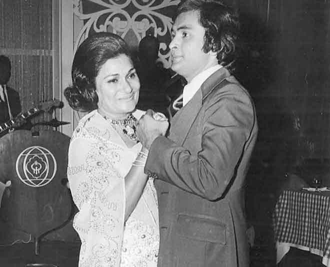 मां को किया था मदर्स डे विश- rishi kapoor with mother krishna kapoor