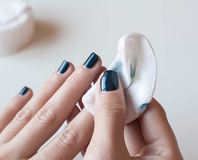 नाखूनों पर ज्यादा देर तक नहीं टिकती नेल पॉलिश तो अपनाएं ये 5 टिप्‍स -  fashion tips tips to make your nail paint last longer pra – News18 हिंदी