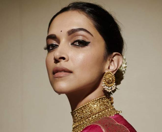 bollywood actress deepika padukone beautiful looks inside 