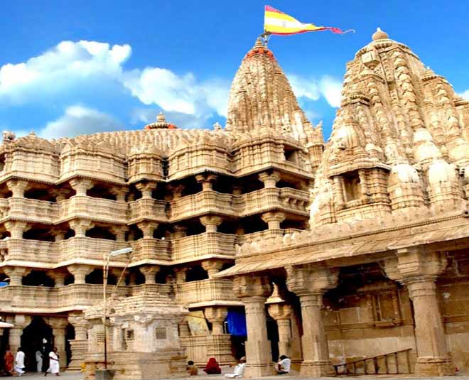 Lesser Known Facts About Lord Krishna's Dwarkadhish Temple In Dwarka ...