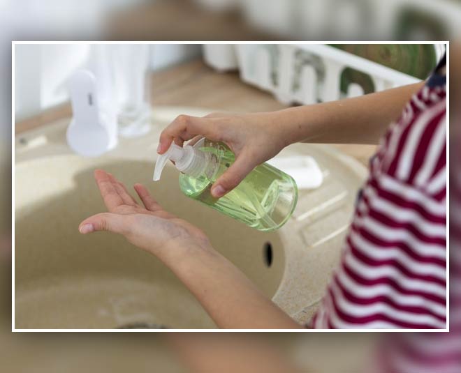 children corona virus lockdown inside 