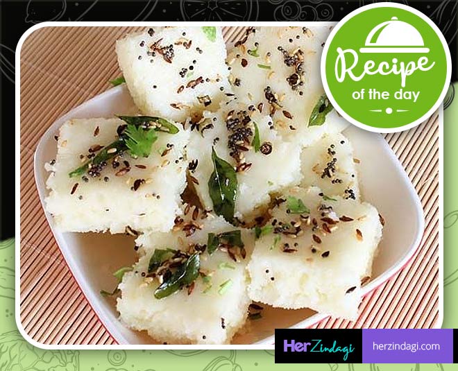 White Dhokla Recipe: How to make White Dhokla Recipe at Home | Homemade  White Dhokla Recipe - Times Food