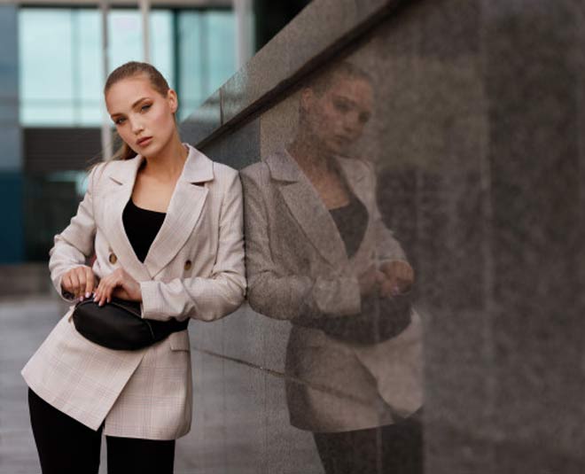 different ways of carry belt bag inside 