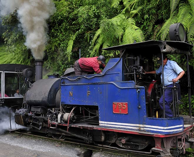 facts amazing toy trains in India inside ]