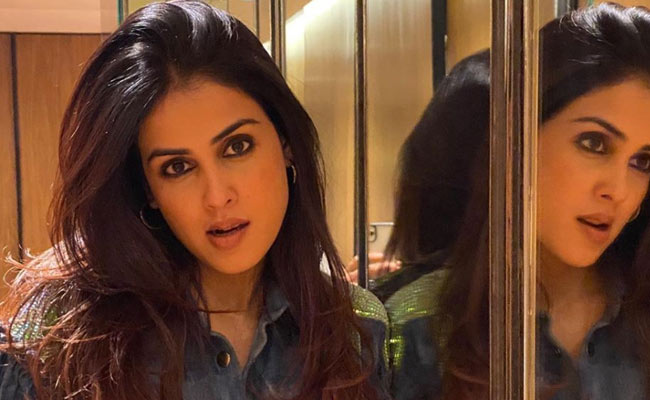 जेनेलिया डिसूजा का सबसे पहला विज्ञापन किस अभिनेता के साथ शूट किया गया था? genelia dsouza birthday special house