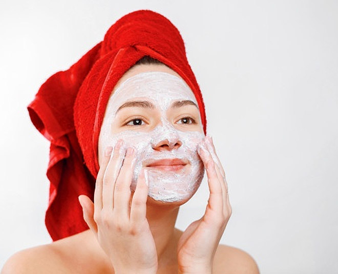 Basic Rules Of Skin Exfoliation In Hindi-स्किन को एक्सफोलिएट करते हुए इन  तीन रूल्स को जरूर करें फॉलो