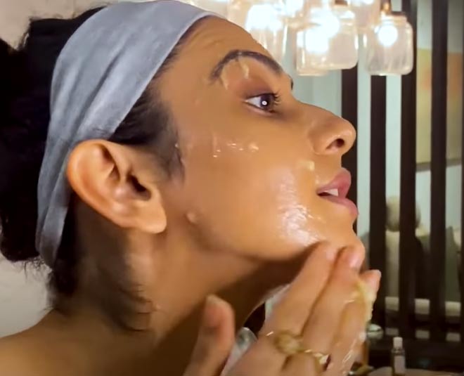 rakul preet singh banana mask