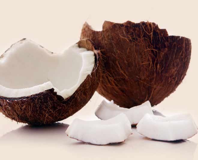 here-is-why-you-should-start-eating-raw-coconut-everyday-herzindagi