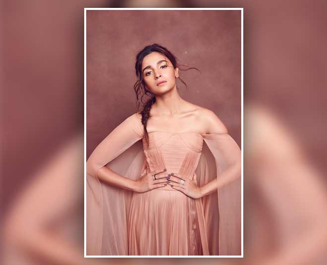 stylish hairdo for medium hair alia inside 