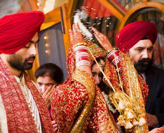 traditions of indian wedding rice