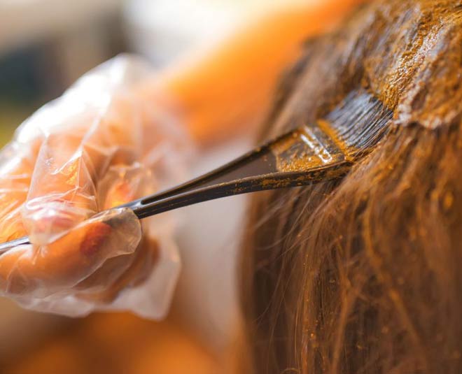 Here Is Why You Should Apply Henna Or Mehendi On Your Hair | HerZindagi