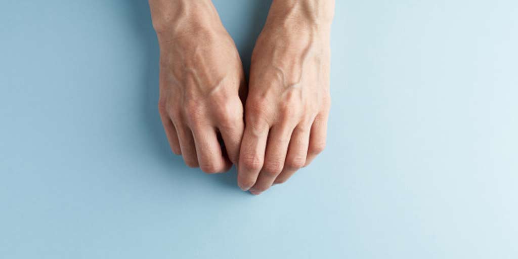 Try These Home Remedies To Get Rid Of Knuckle Wrinkles