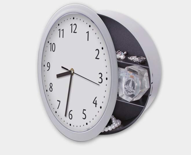 christmas clock safe