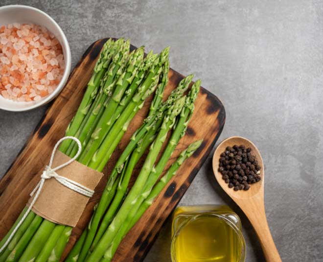 drinking asparagus juice