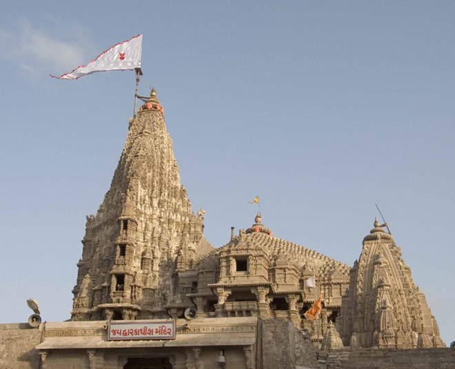 dwarkadheesh temple dwarka