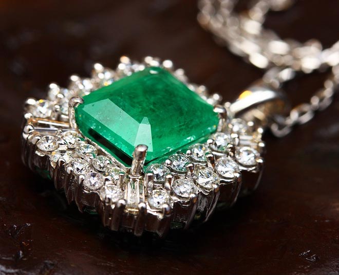 Gemstones To Wear As Per Sun Sign For A Good New Year 2021 | HerZindagi