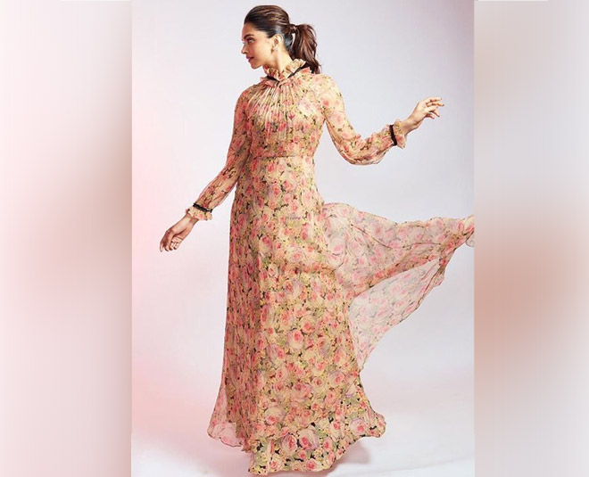 hairstyling ideas when wearing a gown inside 