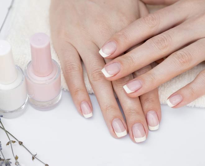 Nail Extension Tips: नेल एक्सटेंशन कराने से पहले ध्यान रखें ये 5 बातें,  वरना कमजोर होकर टूटने लगेंगे नाखून