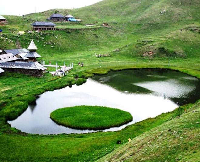 parashar lake in winter