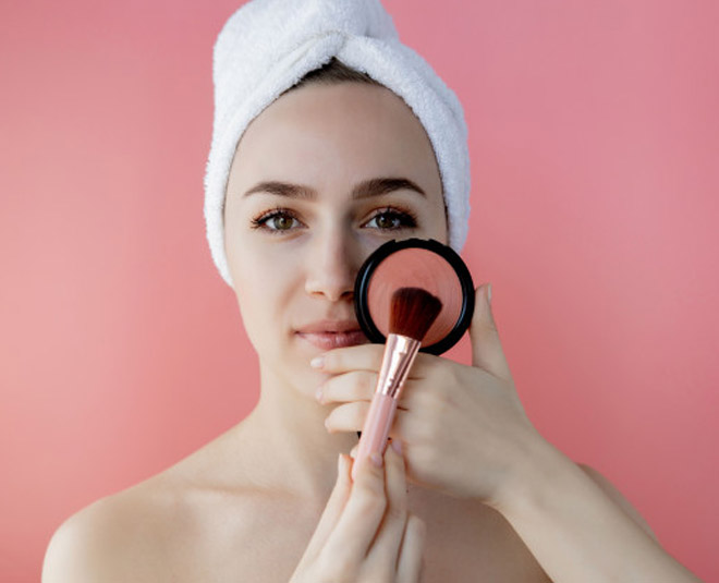 पिंक ब्लश मेकअप ट्रेंड pink blush makeup