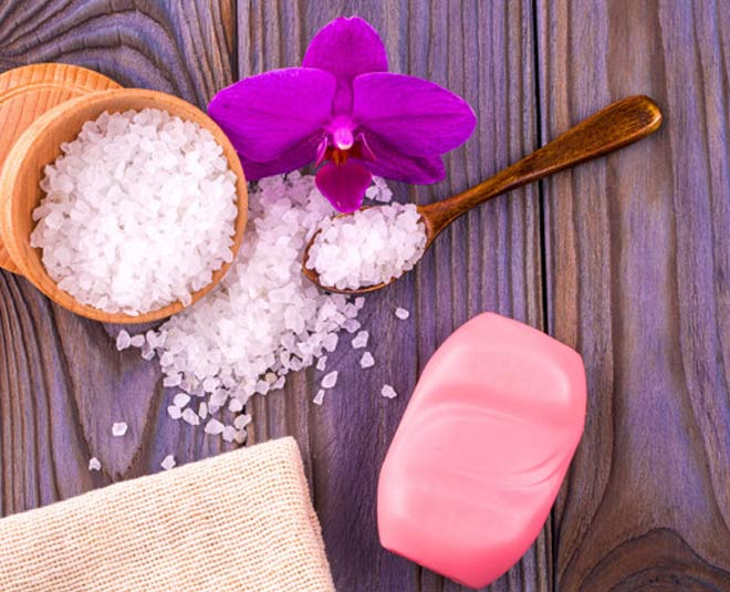 Use These Diy Bath Salts To Relieve Your Stress In Hindi-DIY: 'सॉल्ट बाथ'  करेगा आपकी दिनभर की थकान दूर, जानें इसे बनाने का तरीका
