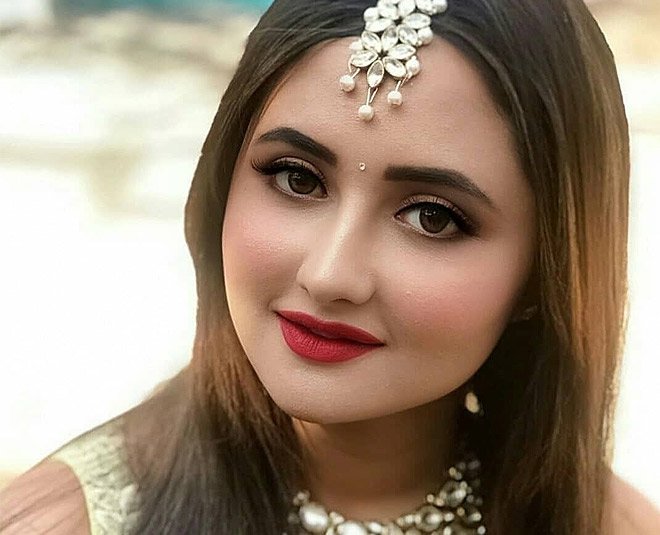 Rashami Desai Bigg Boss Contestant Manager Reveals Her Net Worth