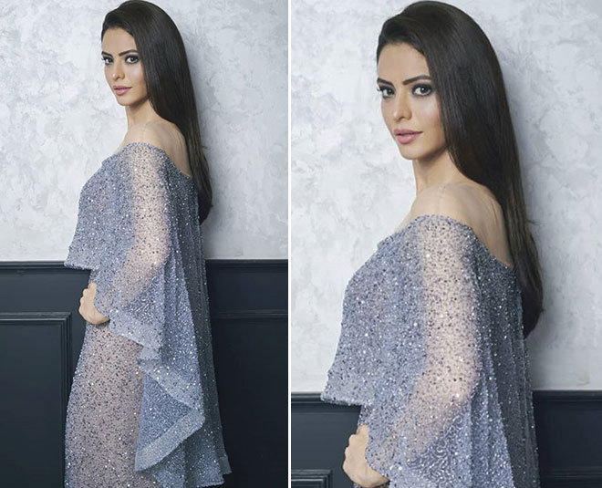 aamna sharif blue gown inside 