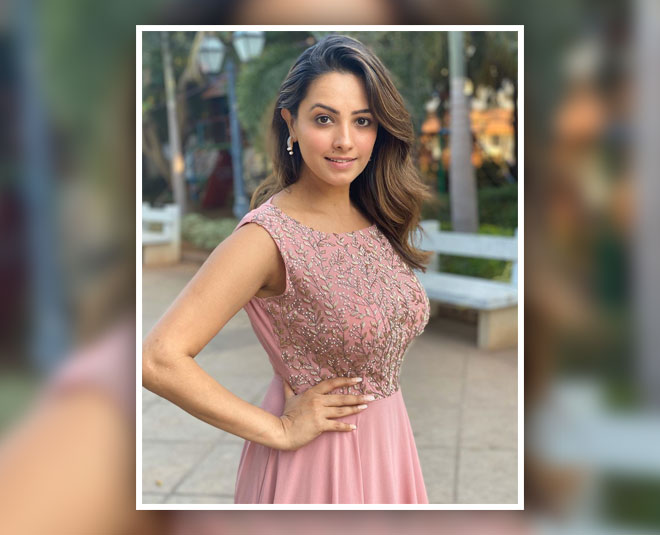 anita hassanandani in gown beautiful