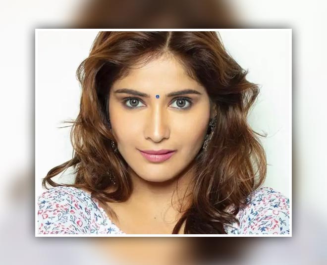 आरती सिंह arti singh inside