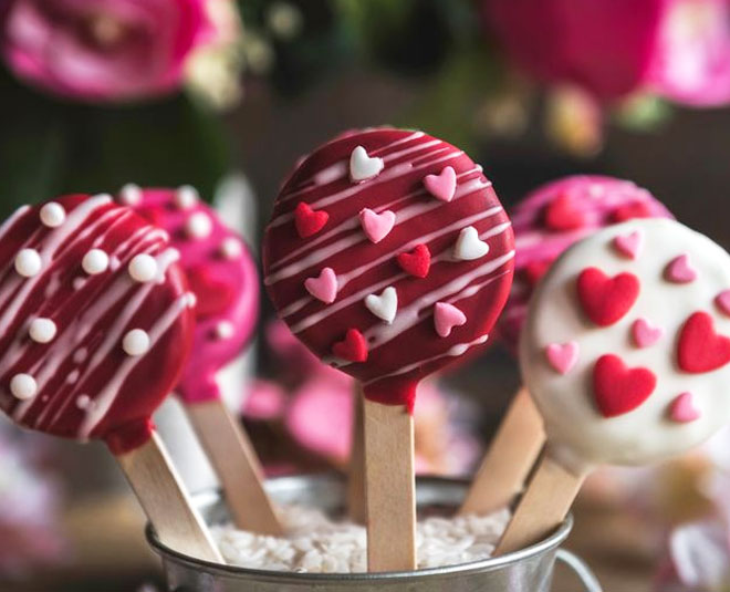 celebrate valentines day these hot chocolate shop around delhi inside 