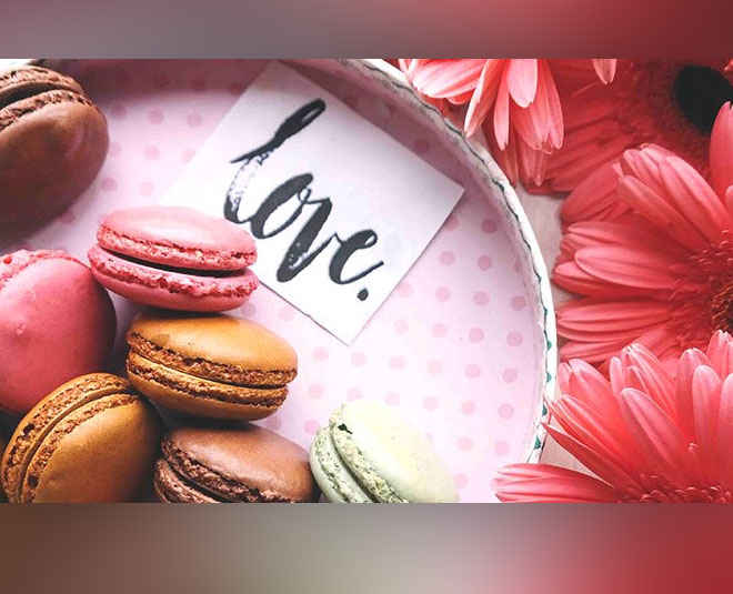 celebrate valentines day these hot chocolate shop around delhi inside 