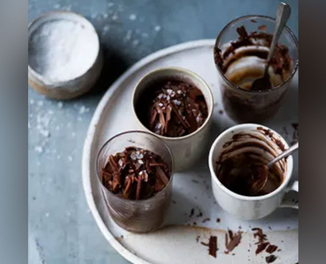 celebrate valentines day these hot chocolate shop around delhi inside 