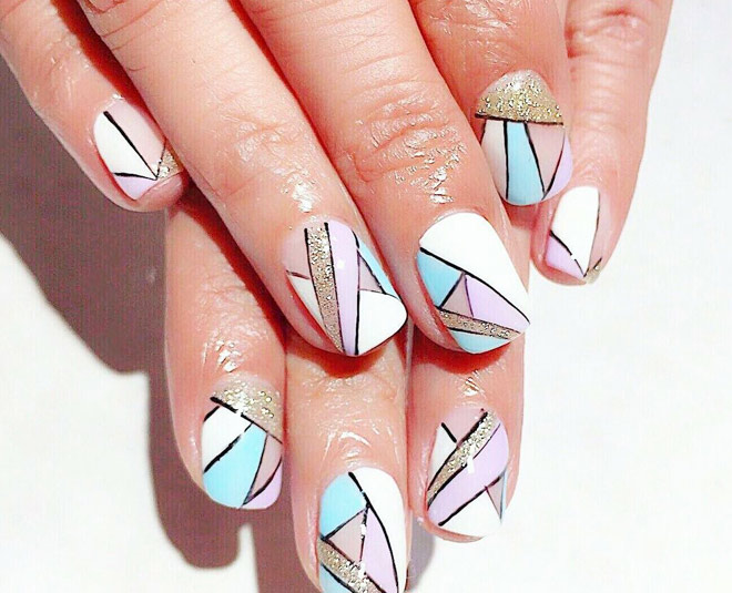एब्स्ट्रेक्ट नेल आर्ट latest nail art trends ideas for women see images card inside