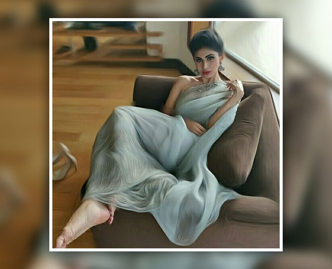 mouni roy in saree
