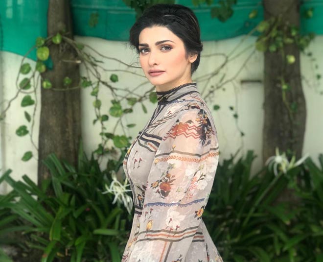 prachi desai are perfect for family functions Inside 