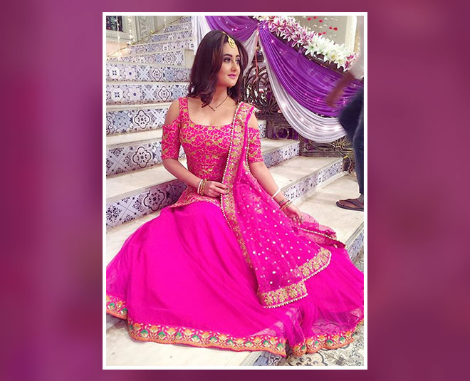 शरवरी के किरदार वाला लुक rashami desai gorgeous actress