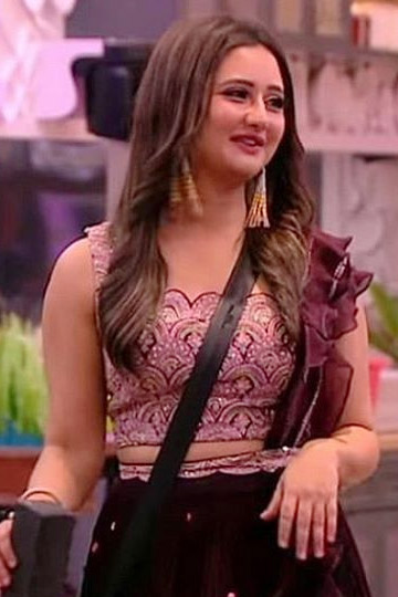 एथनिक लुक है लाजवाब rashami desai outfit sionnahpretcouture