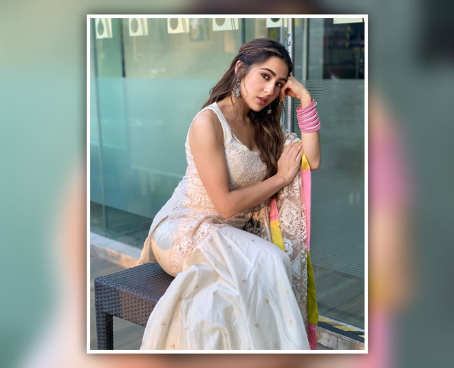 sara ali khan stylish looks ethnic dress
