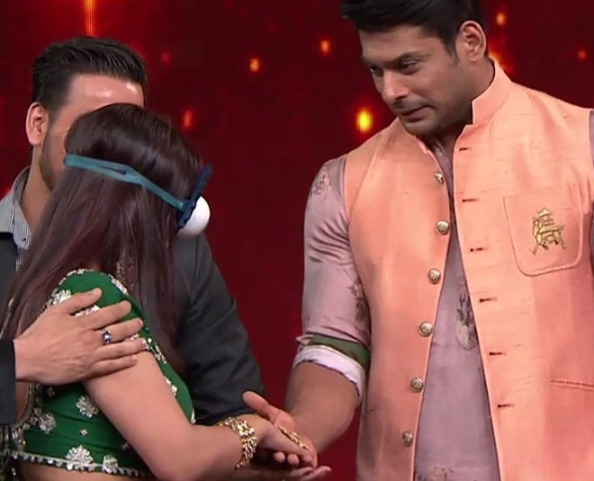 siddharth shukla  on mujhse shaadi karoge  set