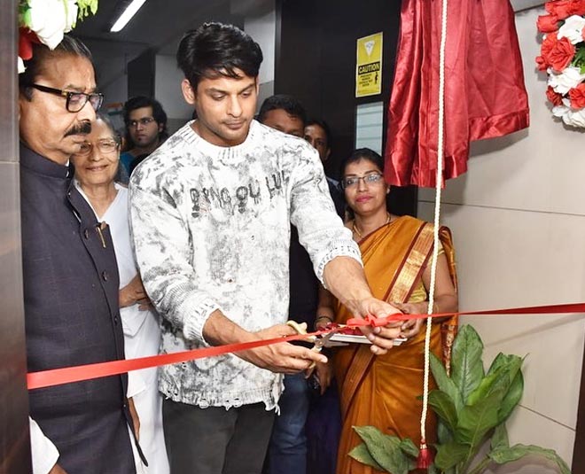 sidharth shukla hospital pic