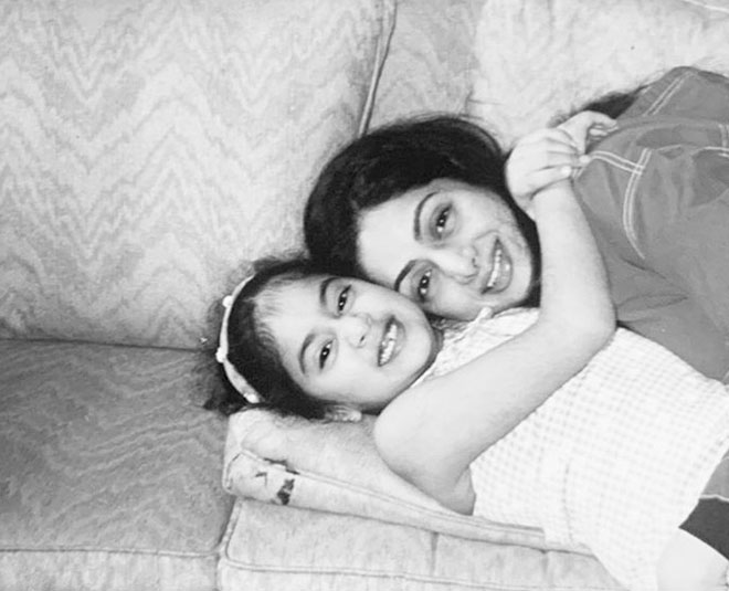 बरसी का मैसेज sridevi janhvikapoor childhood photo