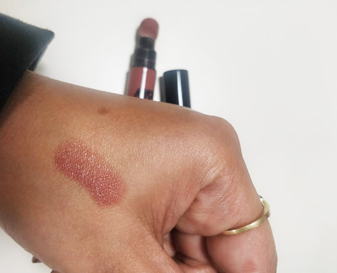 nykaa wonderpuff swatches