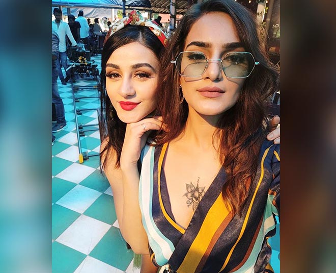 हेक्सागन ग्लासेज tv actress priyanka purohit stylish goggles inside