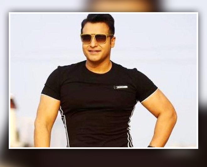विनय आनंद vinay anand inside