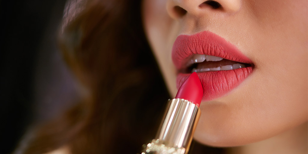 5 Best Moisturizing Lipstick In India For Dry Lips ये 5 बेस्‍ट मॉइश्