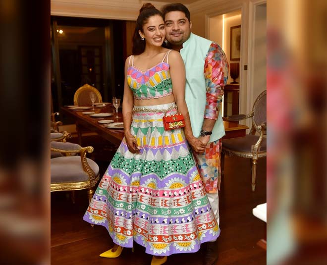 actress neha pendse wedding reception viral photos inside