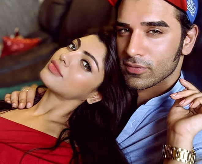 akansha puri paras chhabra break up two