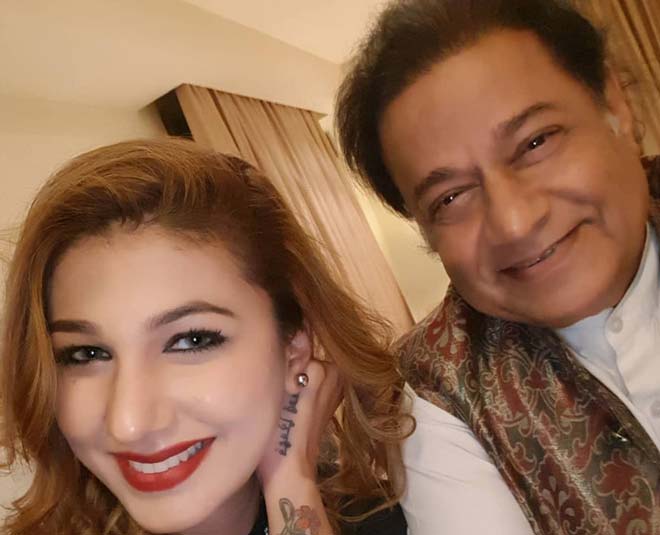 anup Jalota jasleen matharu tik tok viral video inside