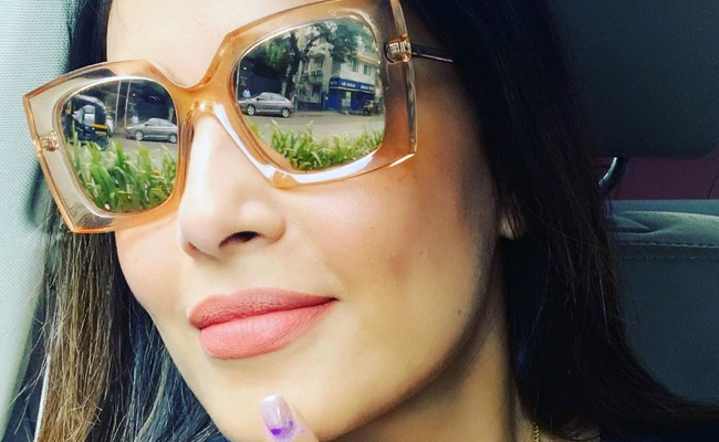 Which one of following is her upcoming movie? bipasha basu quiz seven